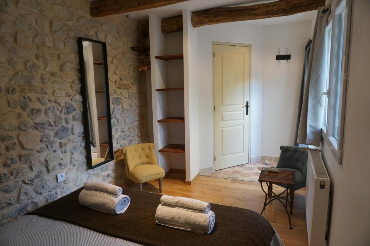 Malia - Chambres D'Hotes & Gite Barret-de-Lioure Exteriér fotografie