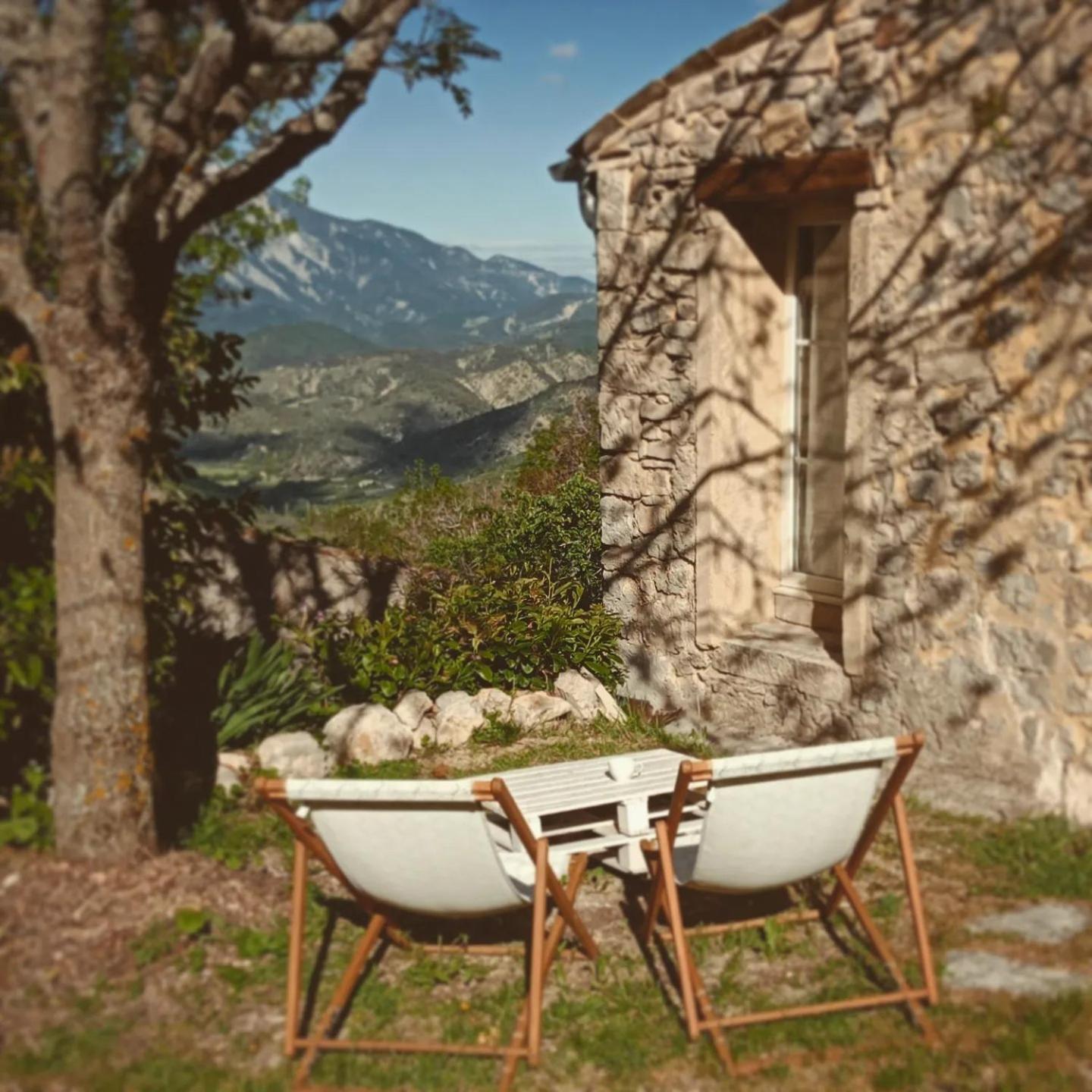 Malia - Chambres D'Hotes & Gite Barret-de-Lioure Exteriér fotografie